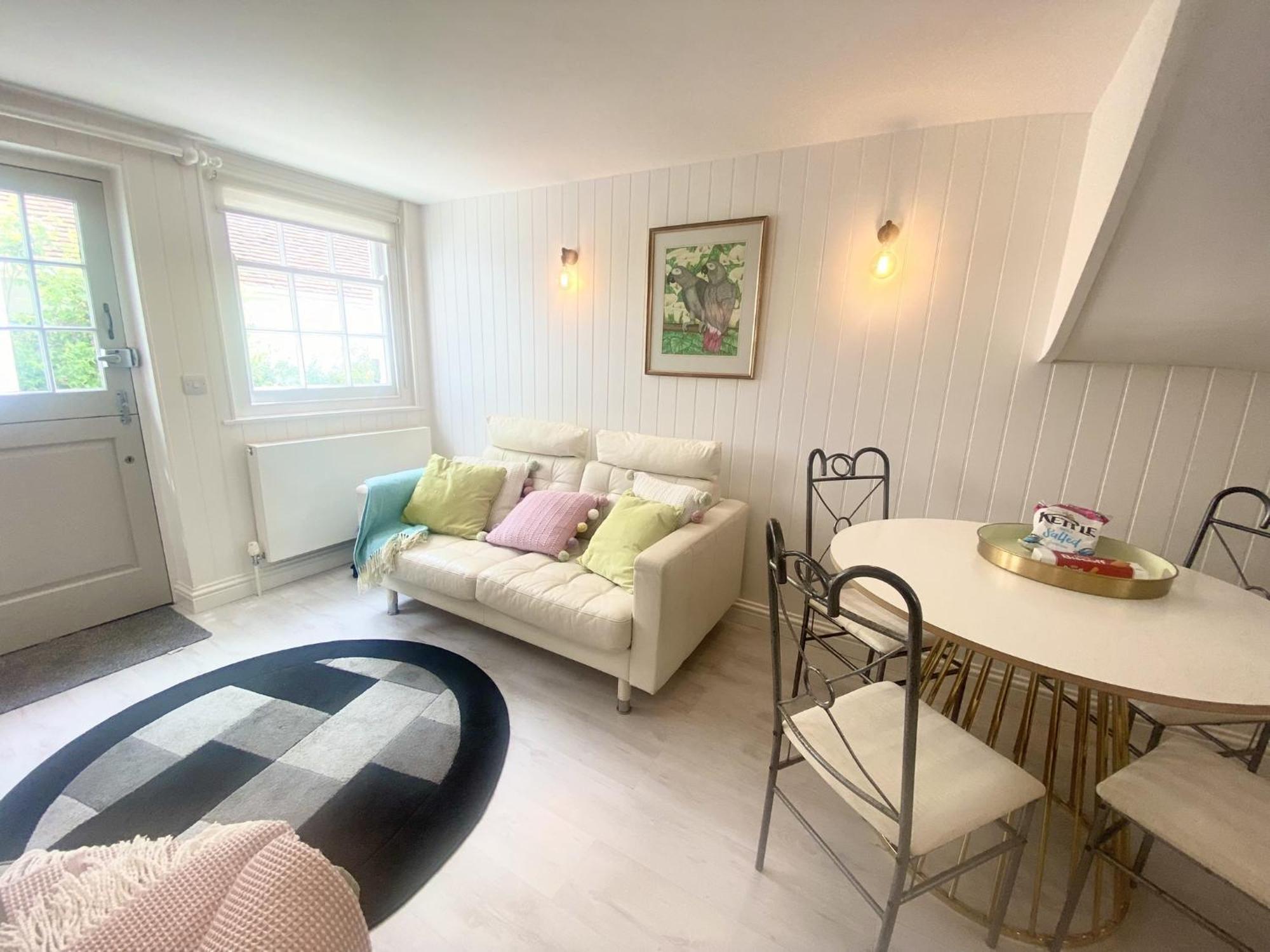 Stylish Cottage With Quay And River View Lymington Exteriör bild